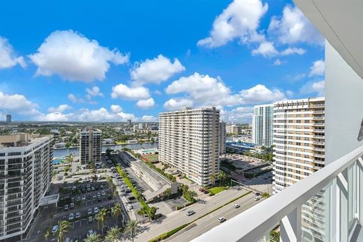 Kamienica w Hallandale Beach, Broward County