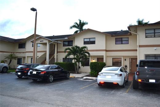 Residential complexes in Miami, Miami-Dade