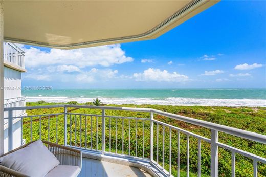 Residential complexes in Hutchinson Island South, Saint Lucie County