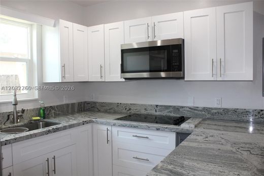 Villa in Hialeah, Miami-Dade