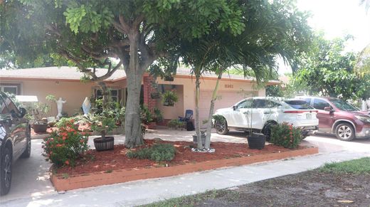 Villa in Tamarac, Broward County