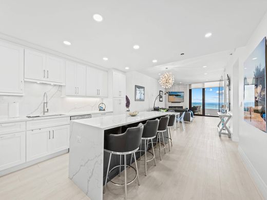 Complexes résidentiels à Highland Beach, Comté de Palm Beach