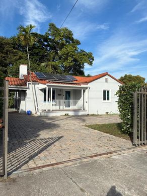 Βίλα σε Μαϊάμι, Miami-Dade County