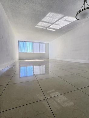 Residential complexes in Miami, Miami-Dade