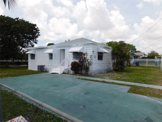 Villa in Miami Heights Trailer Park, Miami-Dade