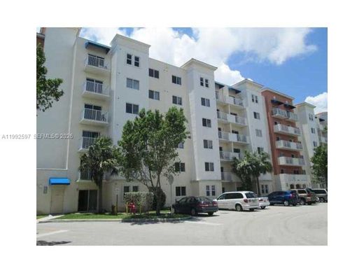 Residential complexes in Cutler Bay, Miami-Dade