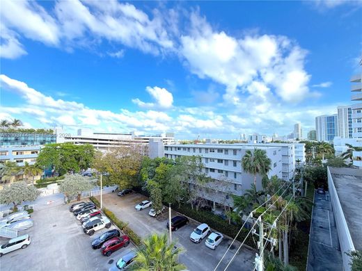 Complesso residenziale a Miami Beach, Miami-Dade County