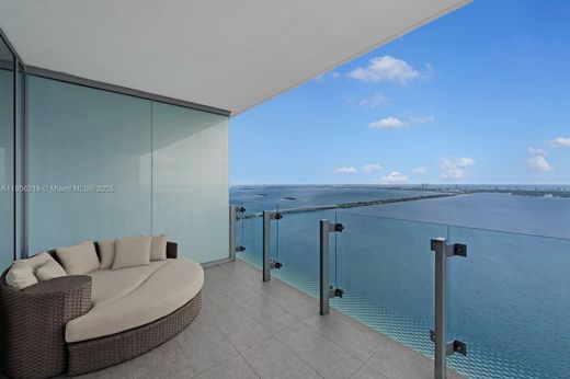 マイアミ, Miami-Dade Countyのアパートメント・コンプレックス