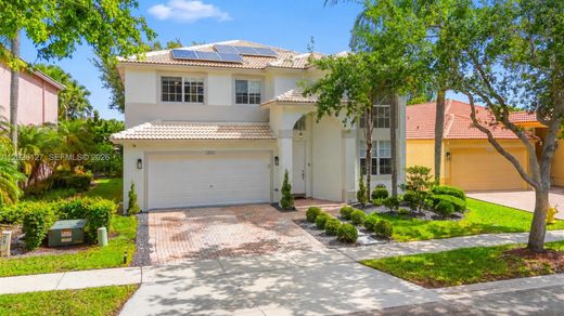 Willa w Pembroke Pines, Broward County