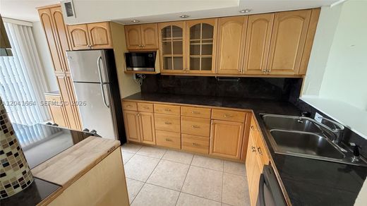 Residential complexes in Davie, Broward County
