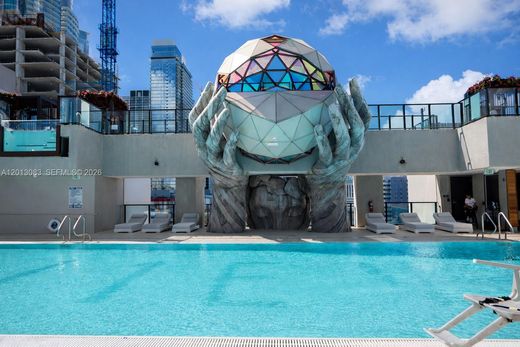 Kamienica w Miami, Miami-Dade County