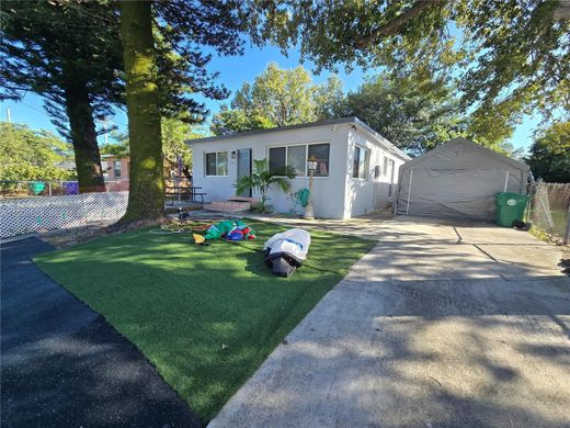 Villa in Miami Heights Trailer Park, Miami-Dade County