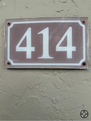 Kamienica w Miami, Miami-Dade County