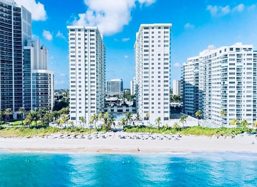 Residential complexes in Fort Lauderdale, Broward County