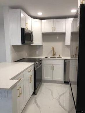 Residential complexes in Boca Raton, Palm Beach