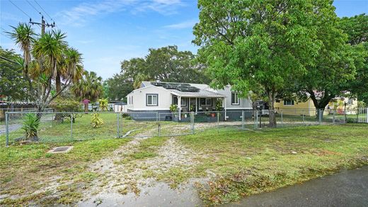 Villa North Miami, Miami-Dade County