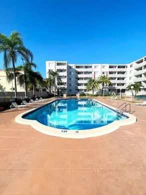 Komplex apartman North Miami Beach, Miami-Dade County