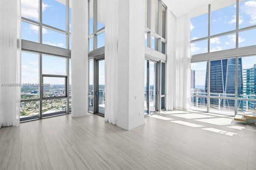 Residential complexes in Miami, Miami-Dade