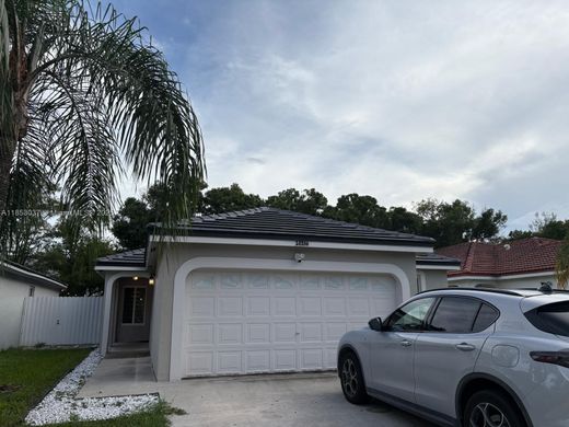 Вилла, Pembroke Pines, Broward County
