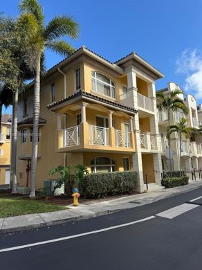 Townhouse in Aventura, Miami-Dade