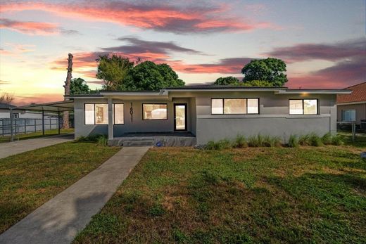 Villa - Opa-locka North  (historical), Miami-Dade County