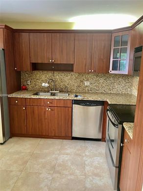 Komplex apartman Weston, Broward County