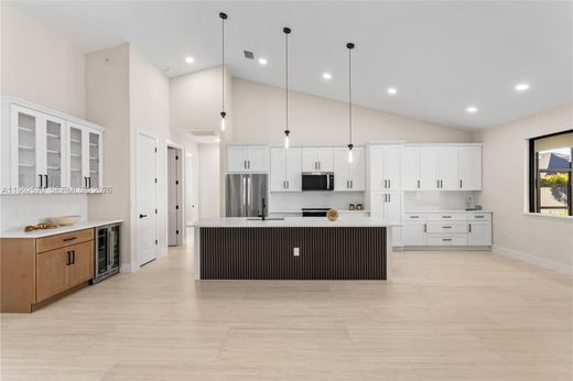 Villa in Cape Coral, Lee County