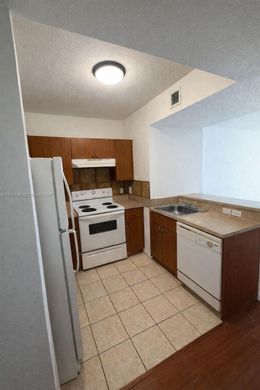 Residential complexes in Miami, Miami-Dade