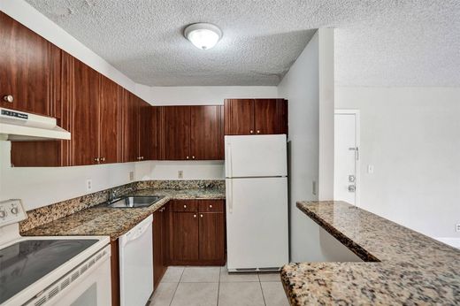 Komplex apartman Plantation, Broward County