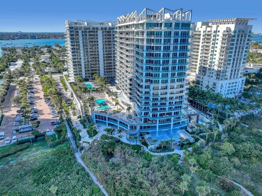 Residential complexes in Riviera Beach, Palm Beach