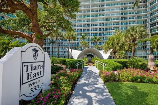 Residential complexes in Deerfield Beach, Broward County
