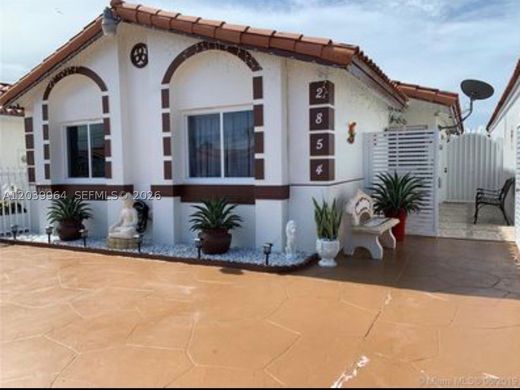 Villa à Hialeah, Comté de Miami-Dade
