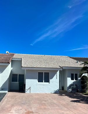 Townhouse in Miami, Miami-Dade