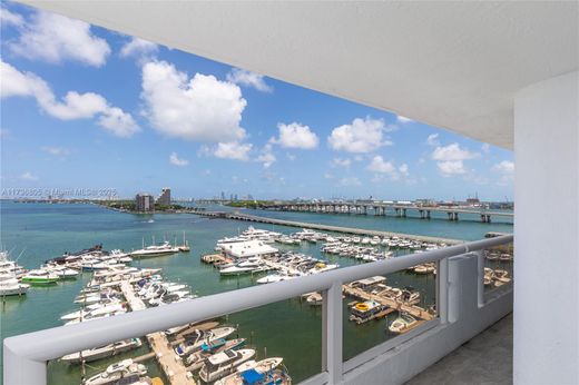 Complesso residenziale a Miami, Miami-Dade County