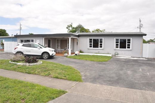 Willa w Hialeah, Miami-Dade County