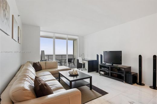 Complexes résidentiels à Hallandale Beach, Comté de Broward