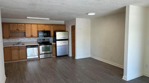 公寓楼  Doral, Miami-Dade County