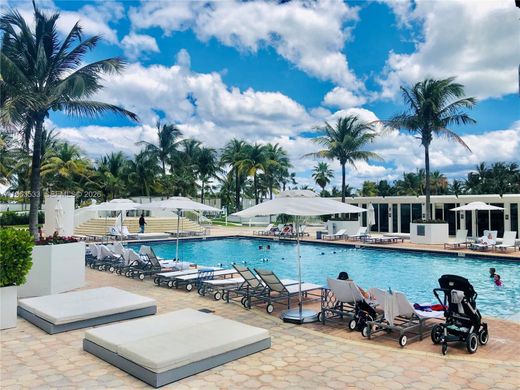 Complexes résidentiels à Bal Harbour, Comté de Miami-Dade