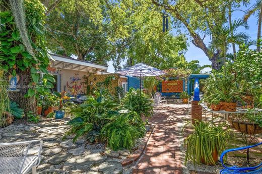 Residential complexes in Miami, Miami-Dade