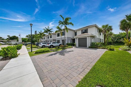 Townhouse in Deerfield Beach, Broward County