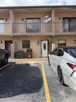 Таунхаус, Hialeah, Miami-Dade County