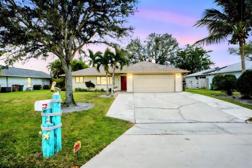 Villa - Cape Coral, Lee County