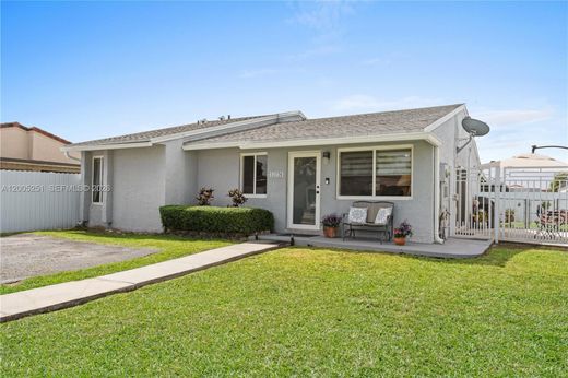 Willa w Miami Terrace Mobile Home, Miami-Dade County