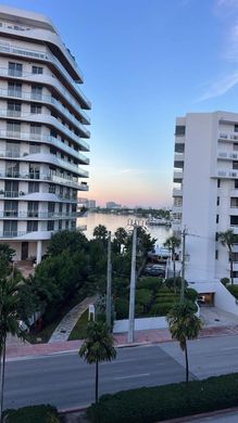 Complexes résidentiels à Miami Beach, Comté de Miami-Dade