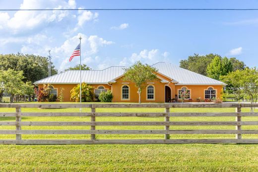 Villa in Okeechobee, Okeechobee County