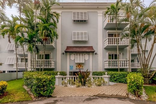 Κτίριο σε Coral Gables, Miami-Dade County