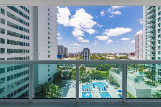 Residential complexes in Miami, Miami-Dade