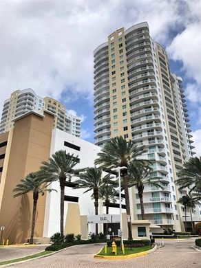 Complesso residenziale a Hallandale Beach, Broward County