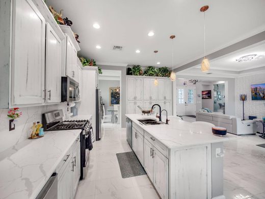 Villa Westlake, Hillsborough County