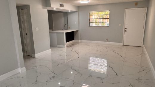 Kamienica w Coral Springs, Broward County